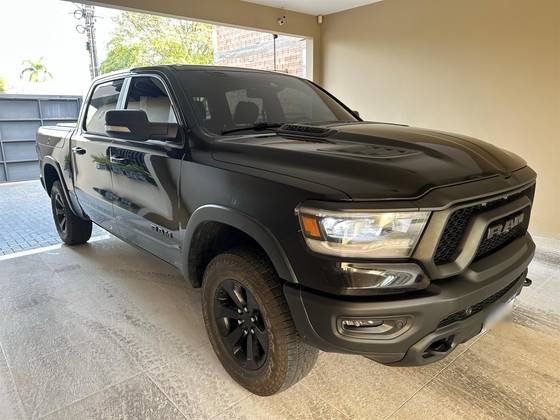 RAM 1500 5.7 V8 GASOLINA REBEL CD 4X4 AUTOMÁTICO